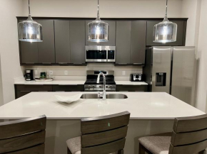 Luxury 4BR condo next to Disney